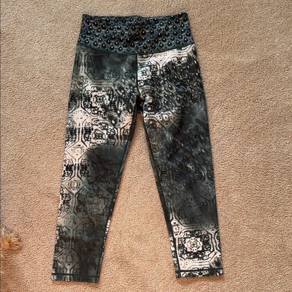 Nanette Lepore Women’s Leggings - Picture 2 of 6